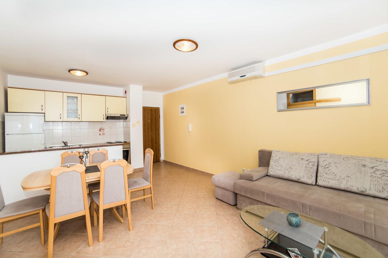 Apartment Clear Sky Baška Voda Exterior foto